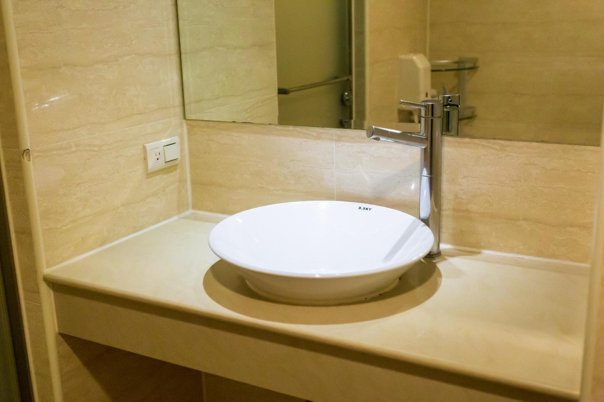 Newrise Hotel Kaohsiung Dış mekan fotoğraf