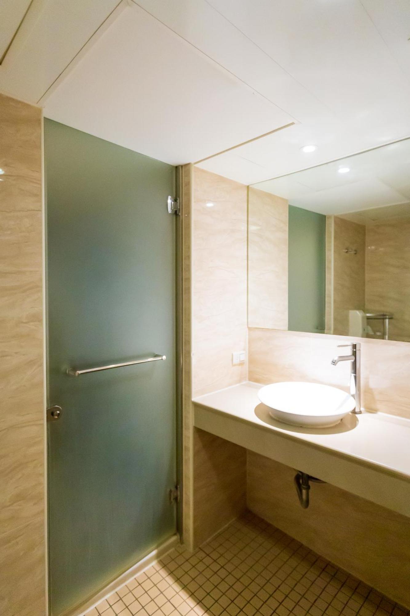 Newrise Hotel Kaohsiung Dış mekan fotoğraf