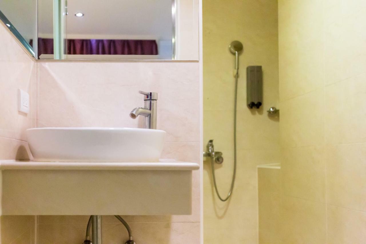 Newrise Hotel Kaohsiung Dış mekan fotoğraf